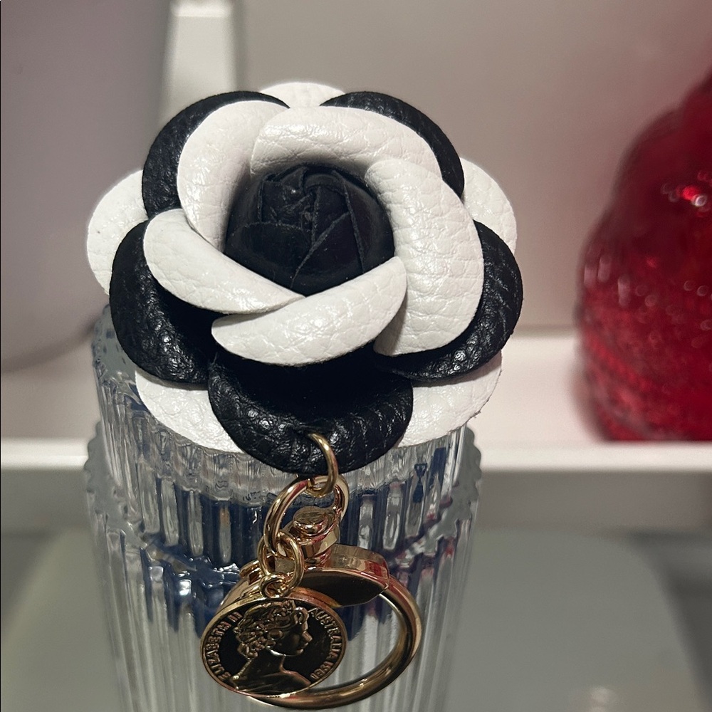 Elegant Black and White Leather Flower Keychain